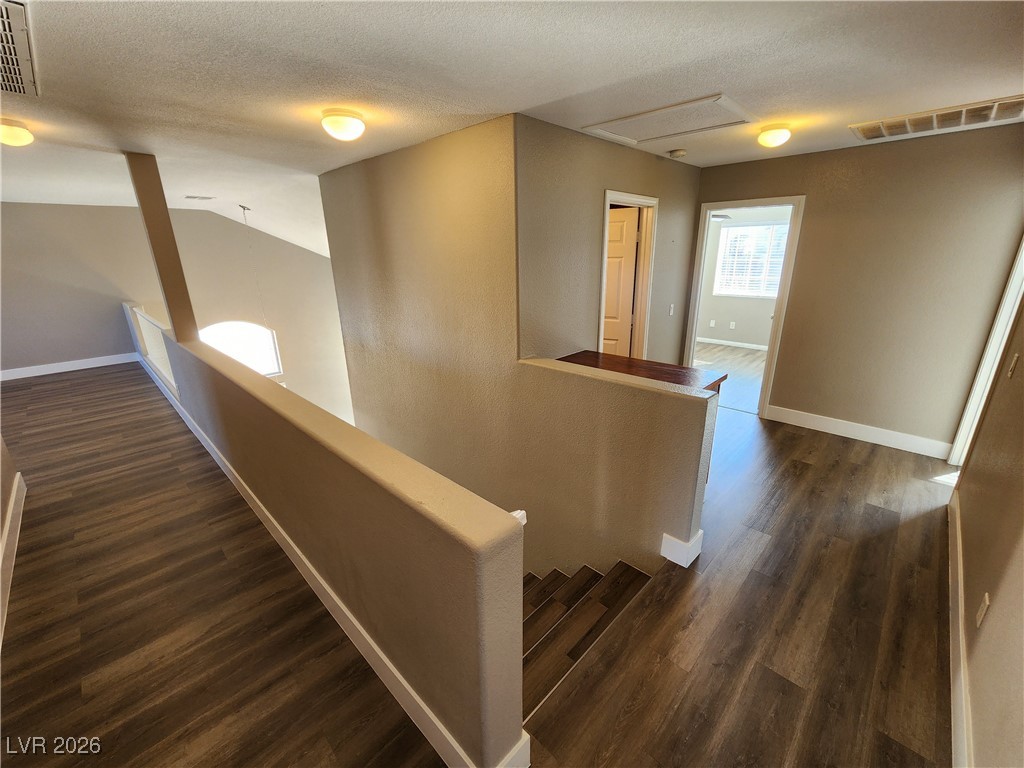 8456 Bandits Bluff Avenue