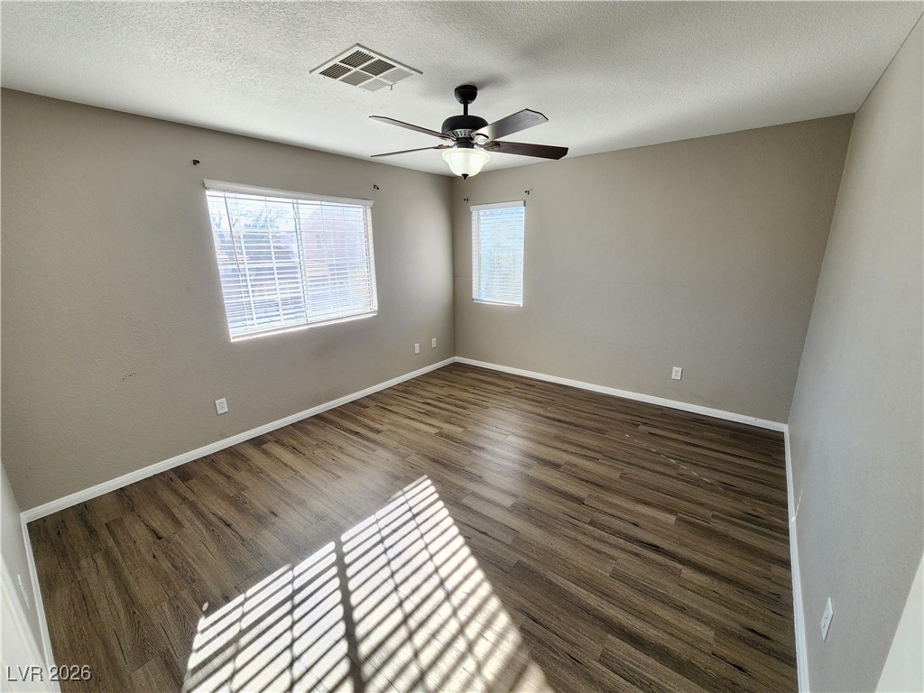 8456 Bandits Bluff Avenue