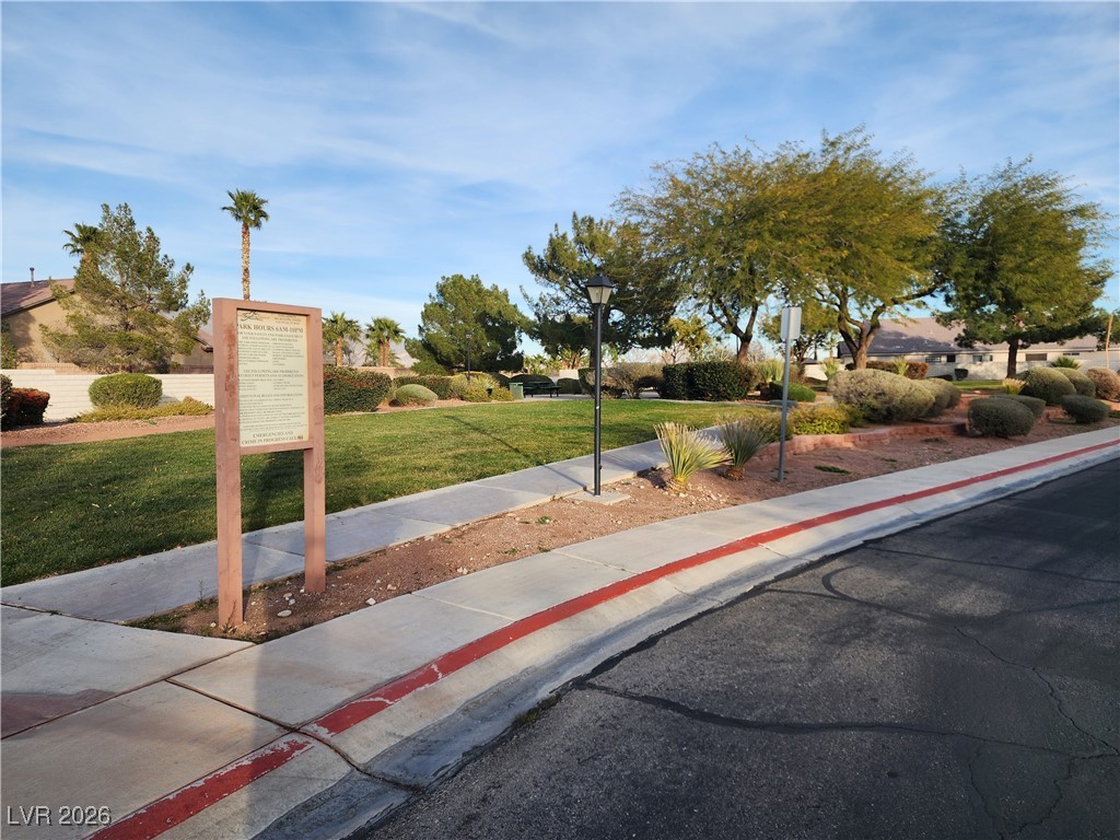 8456 Bandits Bluff Avenue