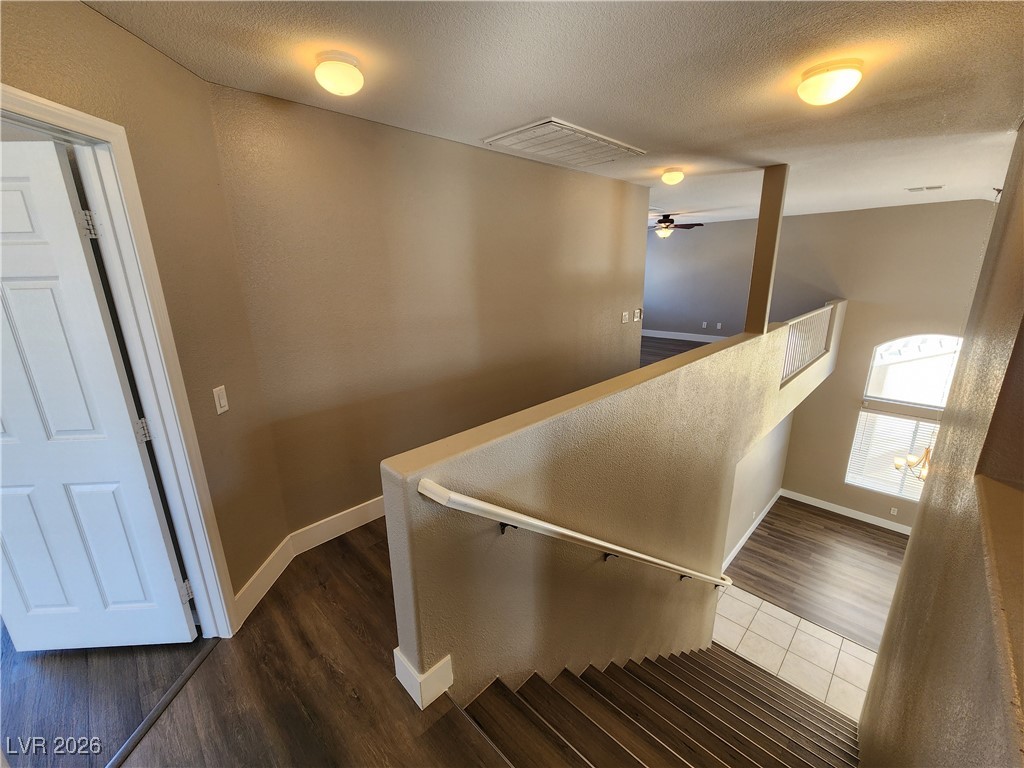 8456 Bandits Bluff Avenue