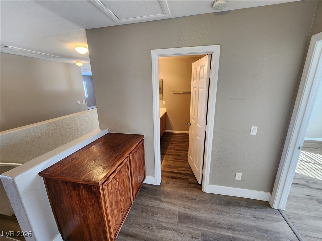 8456 Bandits Bluff Avenue