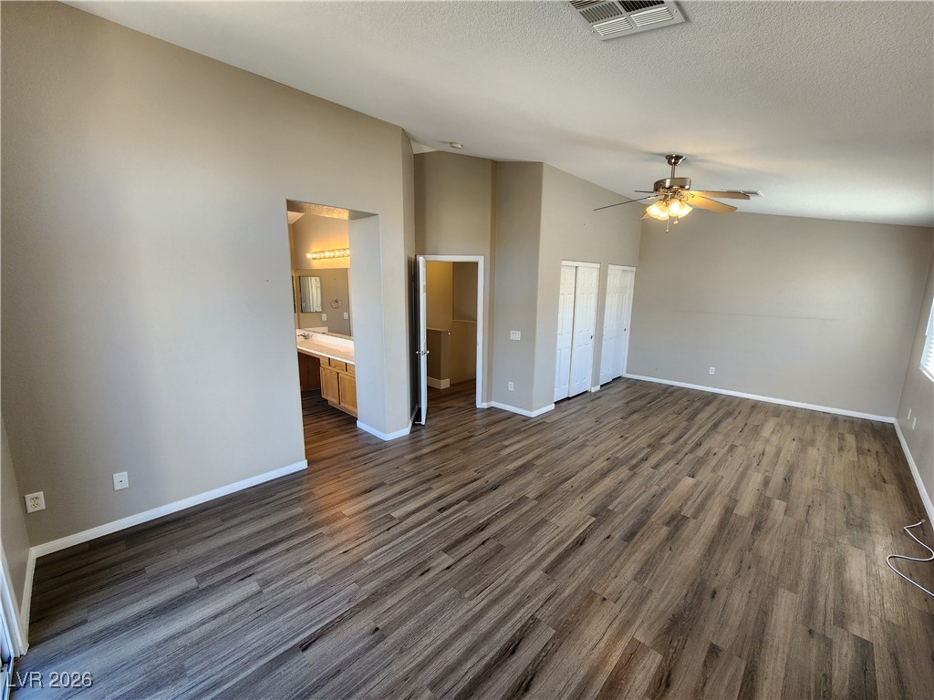 8456 Bandits Bluff Avenue