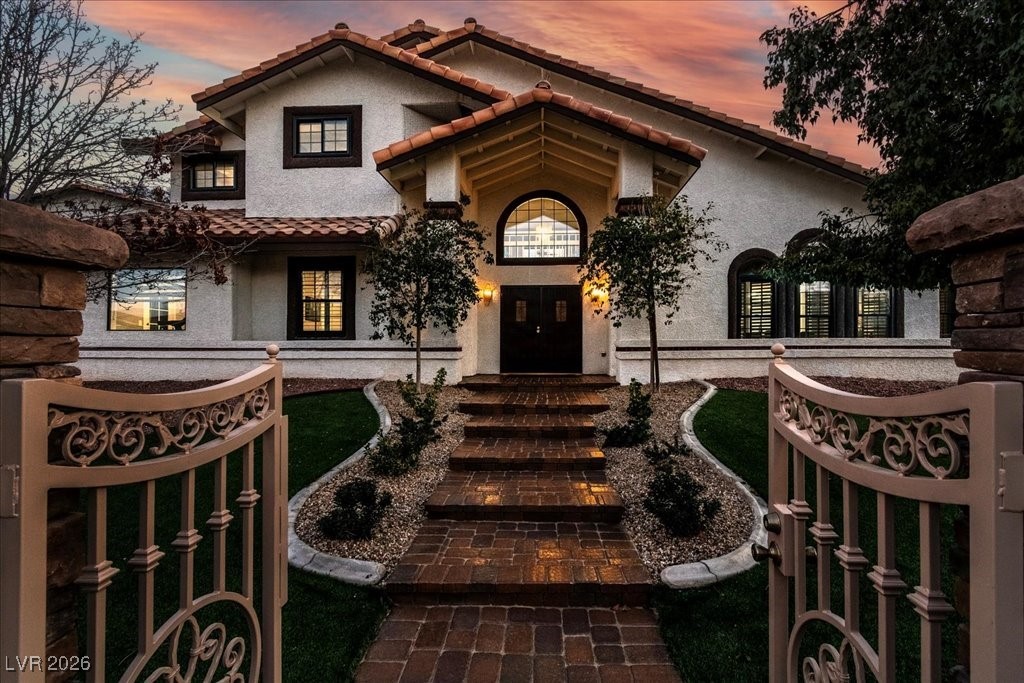 2200 South Pioneer Way