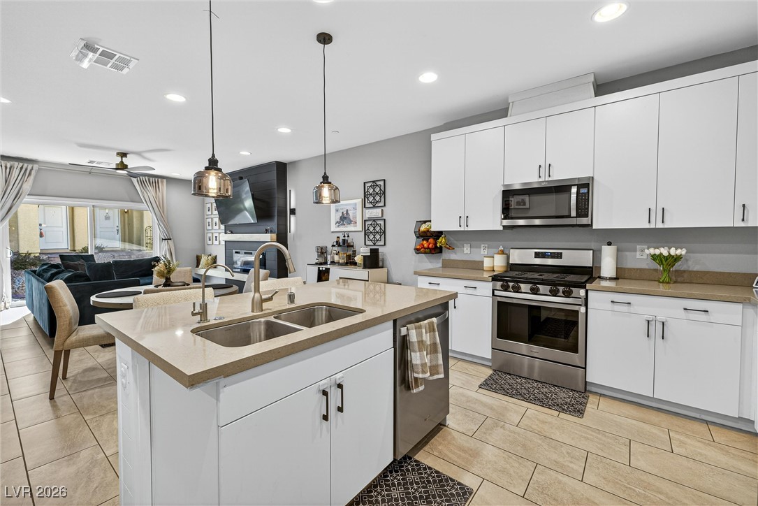 988 Via Panfilo Avenue