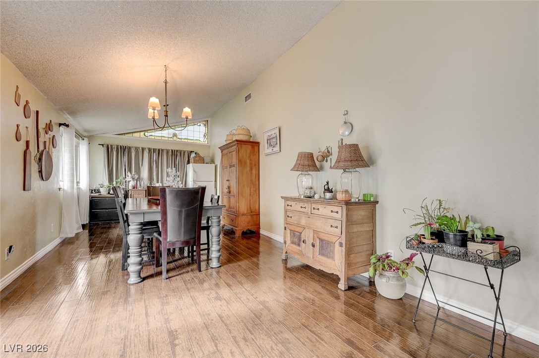 2989 Santa Margarita Street