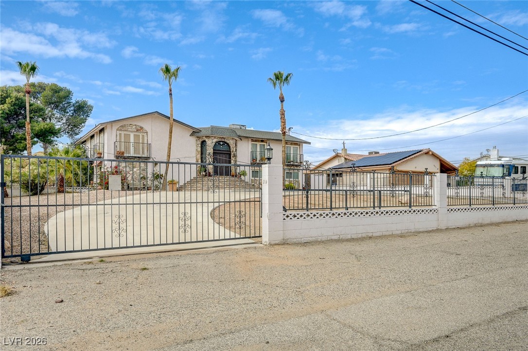 2989 Santa Margarita Street