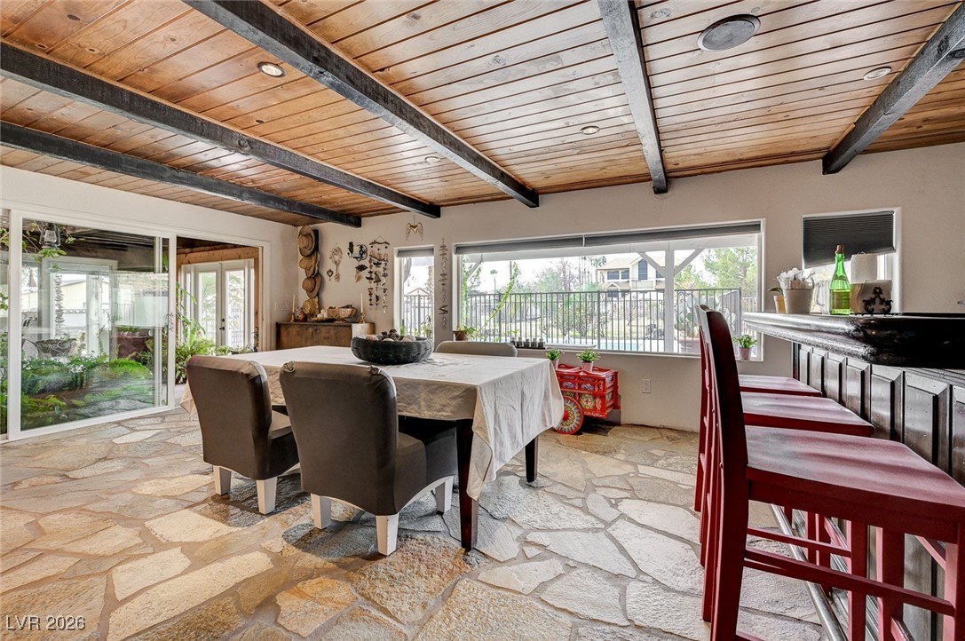 2989 Santa Margarita Street