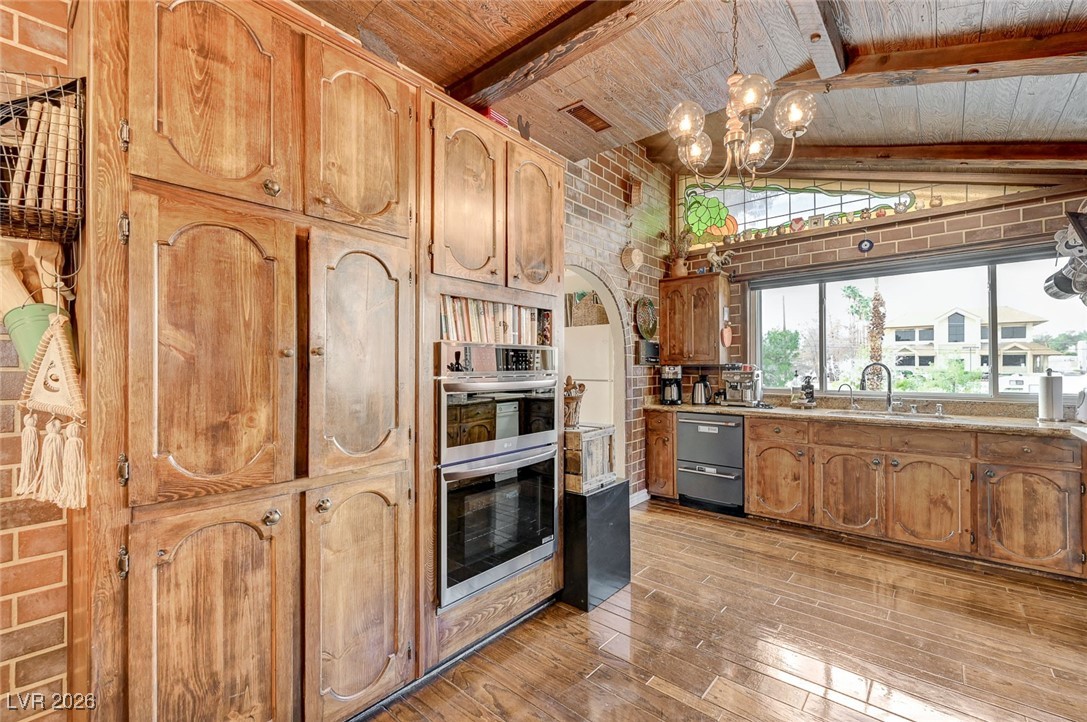 2989 Santa Margarita Street