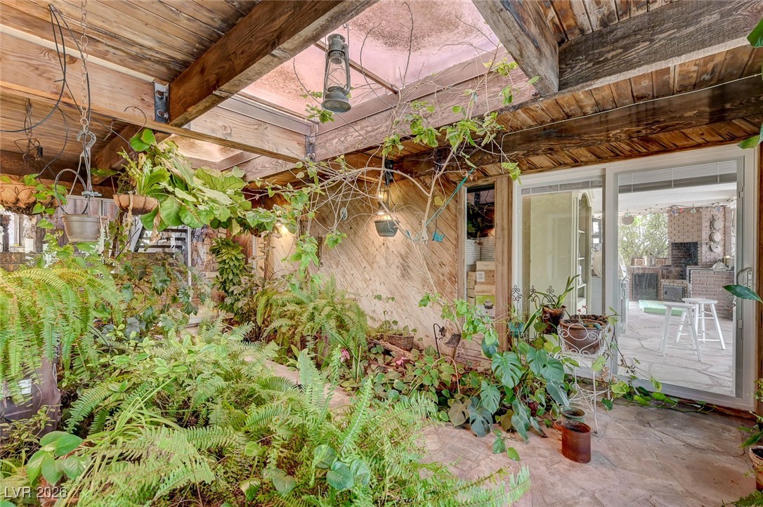 2989 Santa Margarita Street