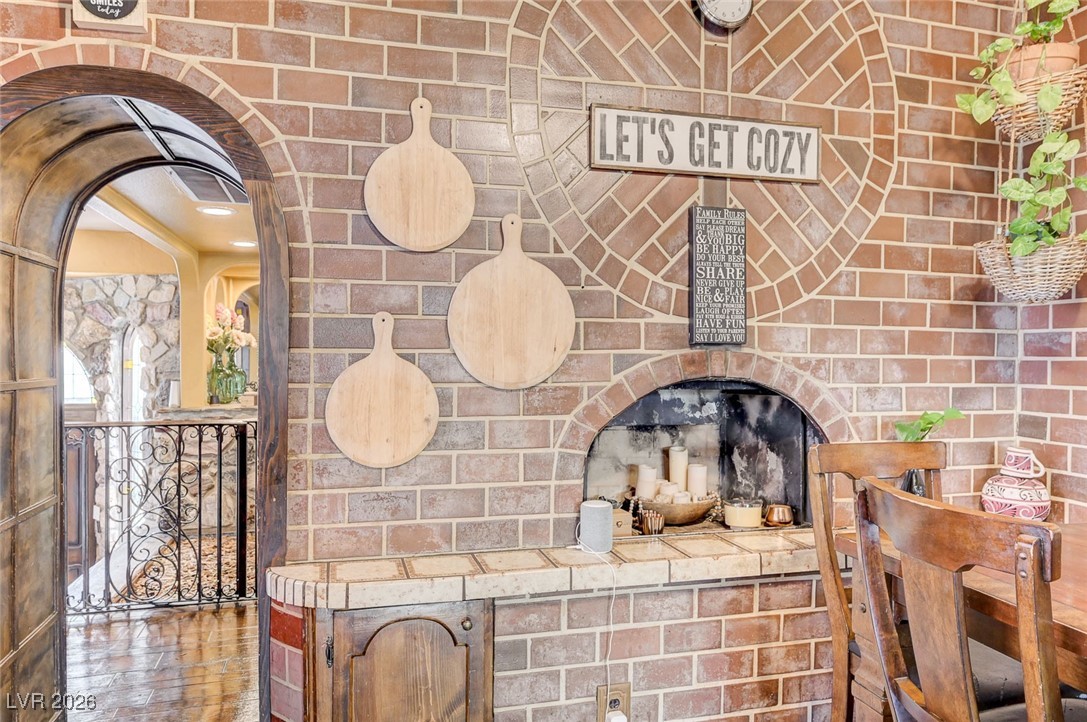 2989 Santa Margarita Street