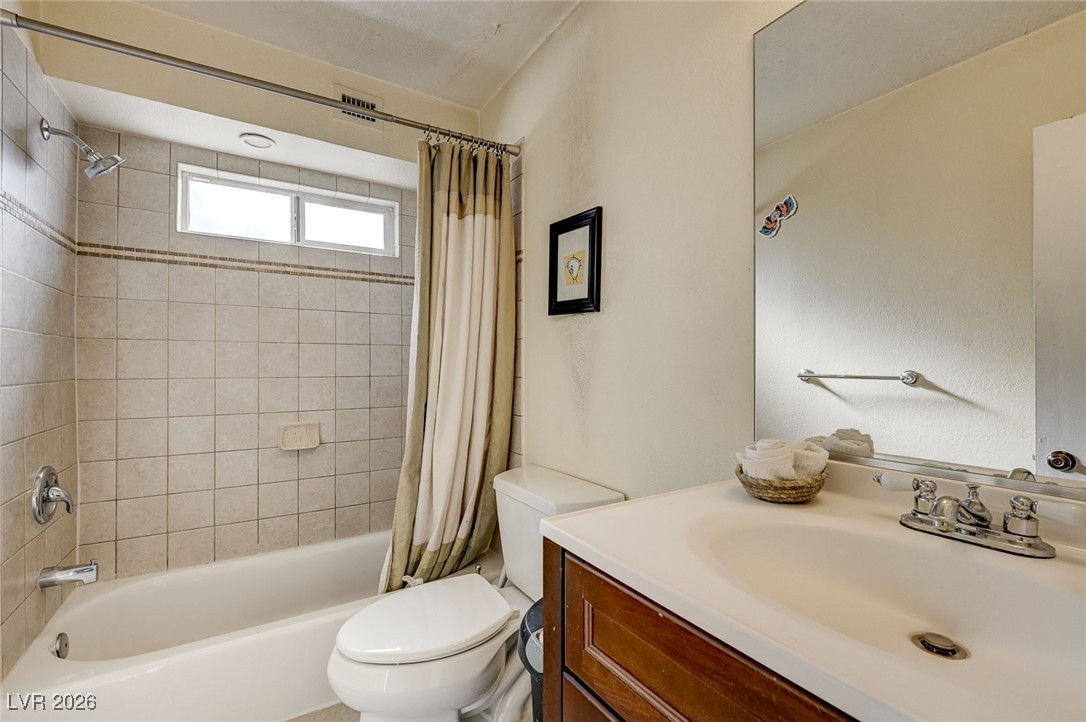 2989 Santa Margarita Street