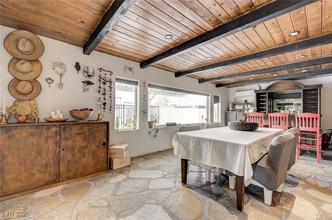 2989 Santa Margarita Street