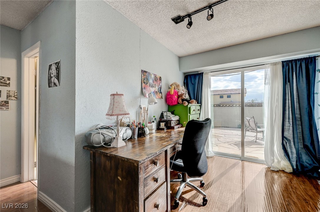 2989 Santa Margarita Street