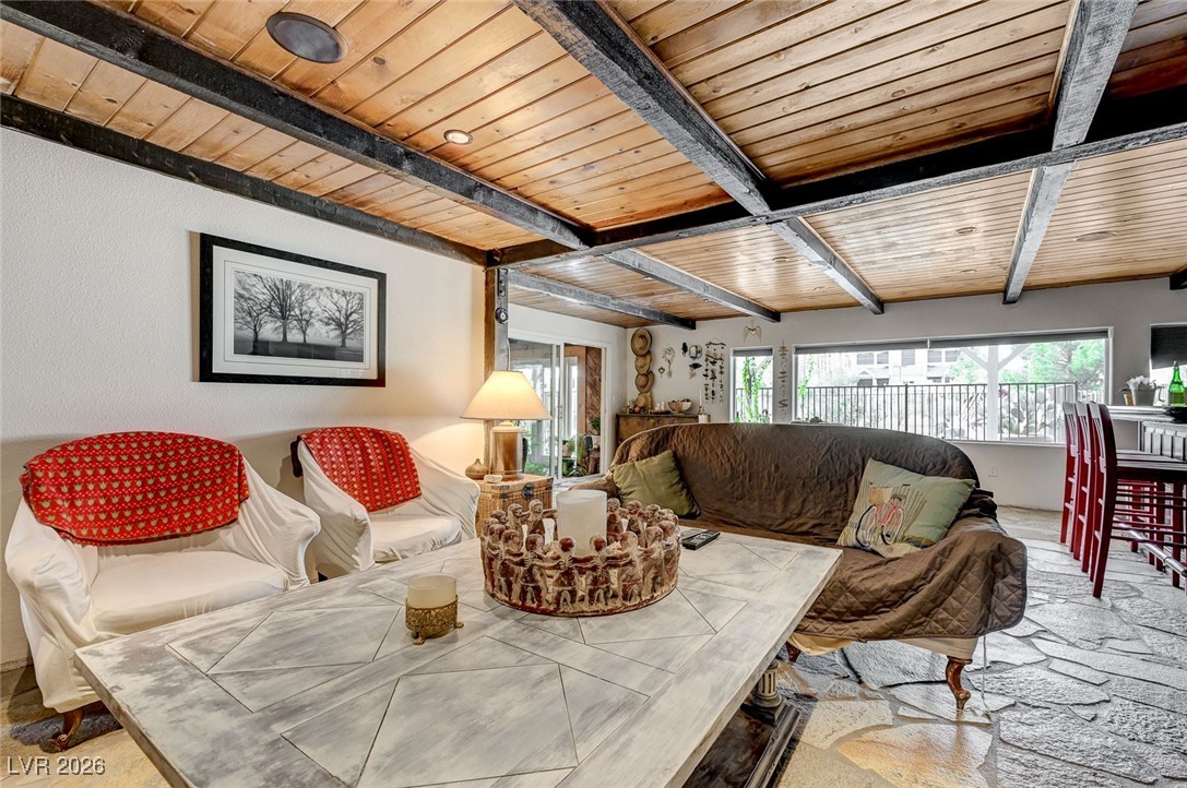 2989 Santa Margarita Street