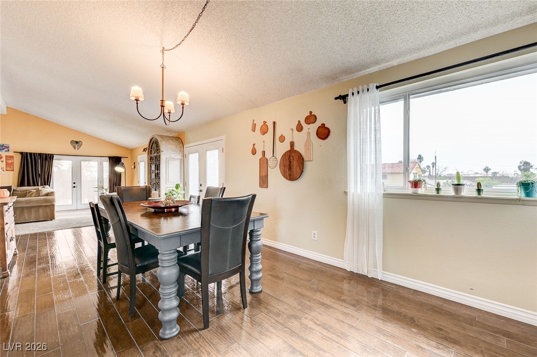 2989 Santa Margarita Street