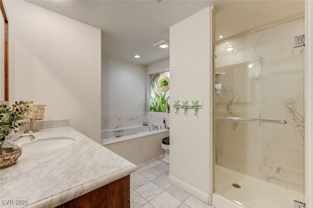 2989 Santa Margarita Street