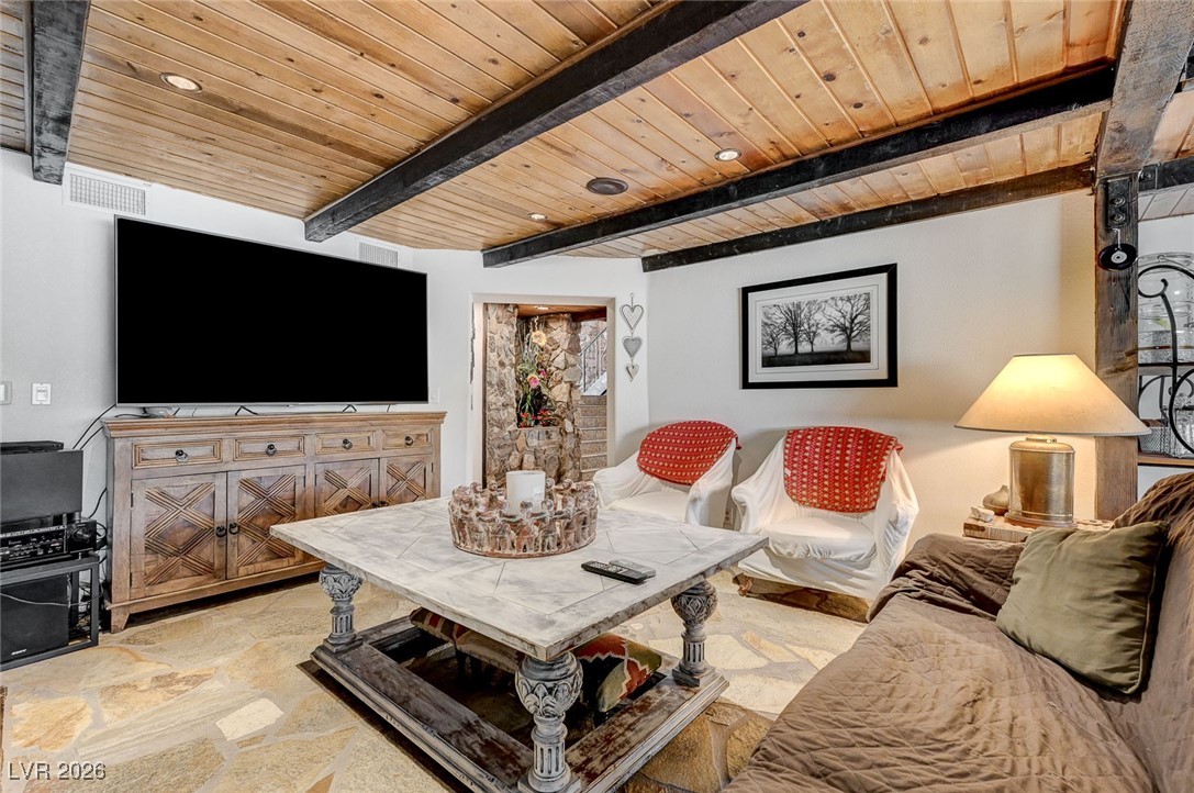 2989 Santa Margarita Street