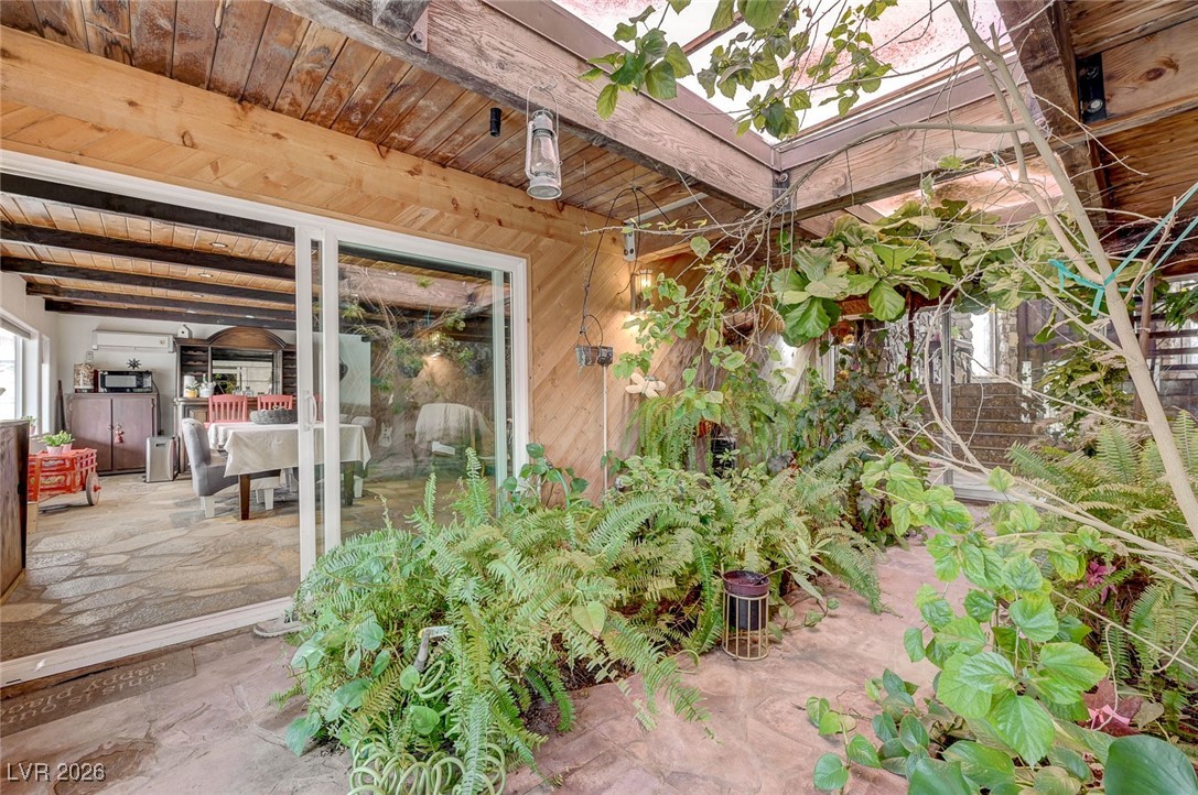 2989 Santa Margarita Street