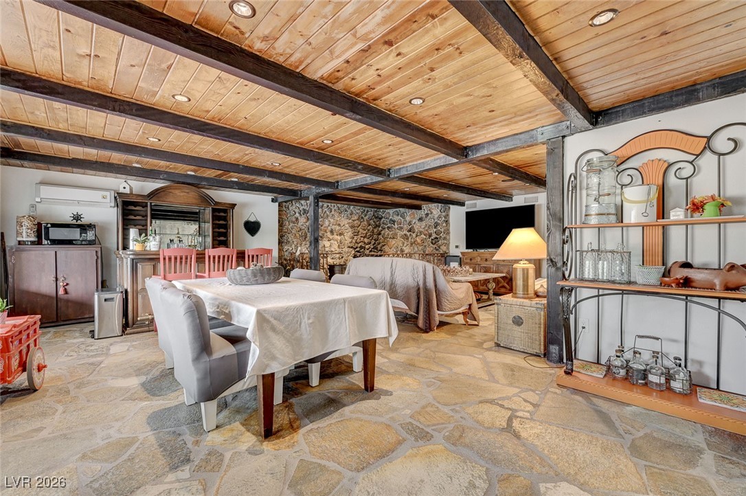 2989 Santa Margarita Street