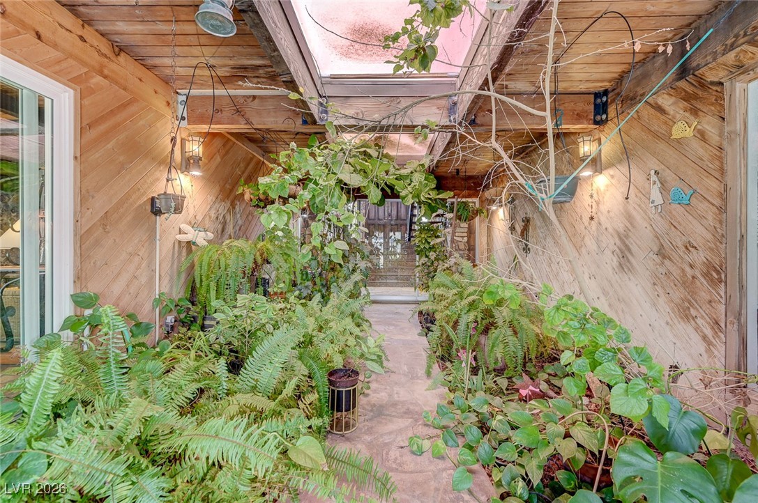 2989 Santa Margarita Street