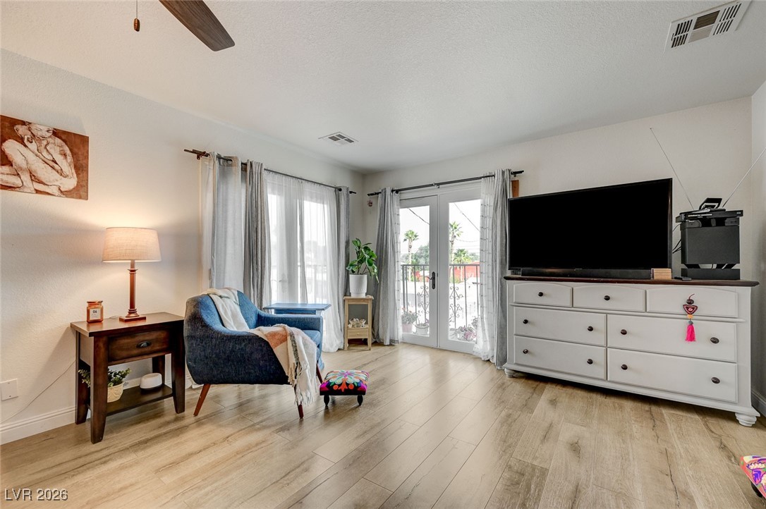 2989 Santa Margarita Street