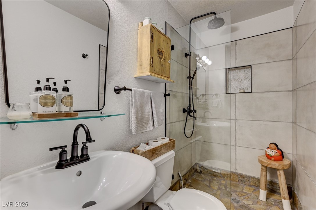 2989 Santa Margarita Street