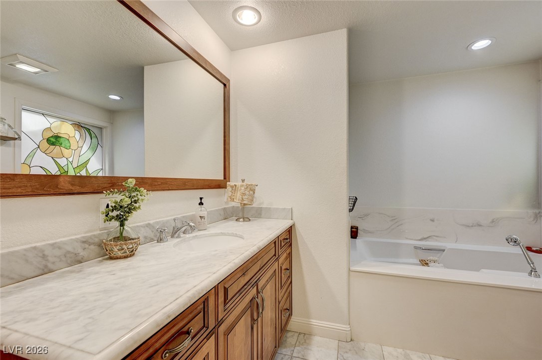 2989 Santa Margarita Street