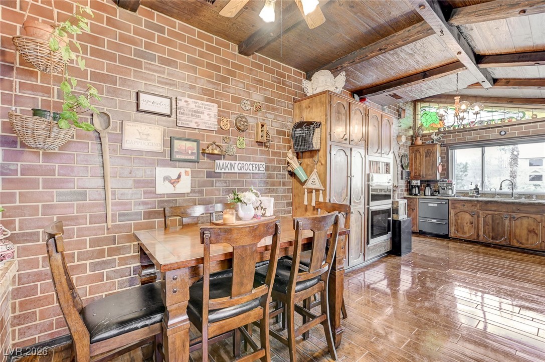 2989 Santa Margarita Street