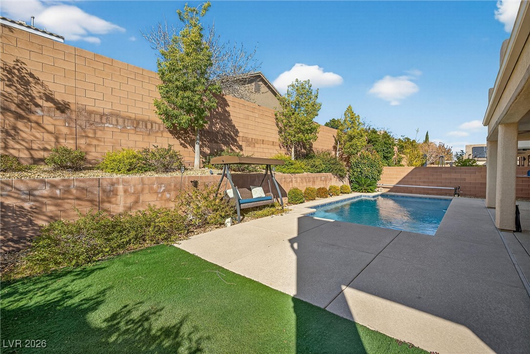 7349 Merimack Oaks Street