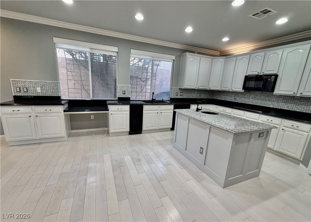 11025 Arbor Pine Avenue