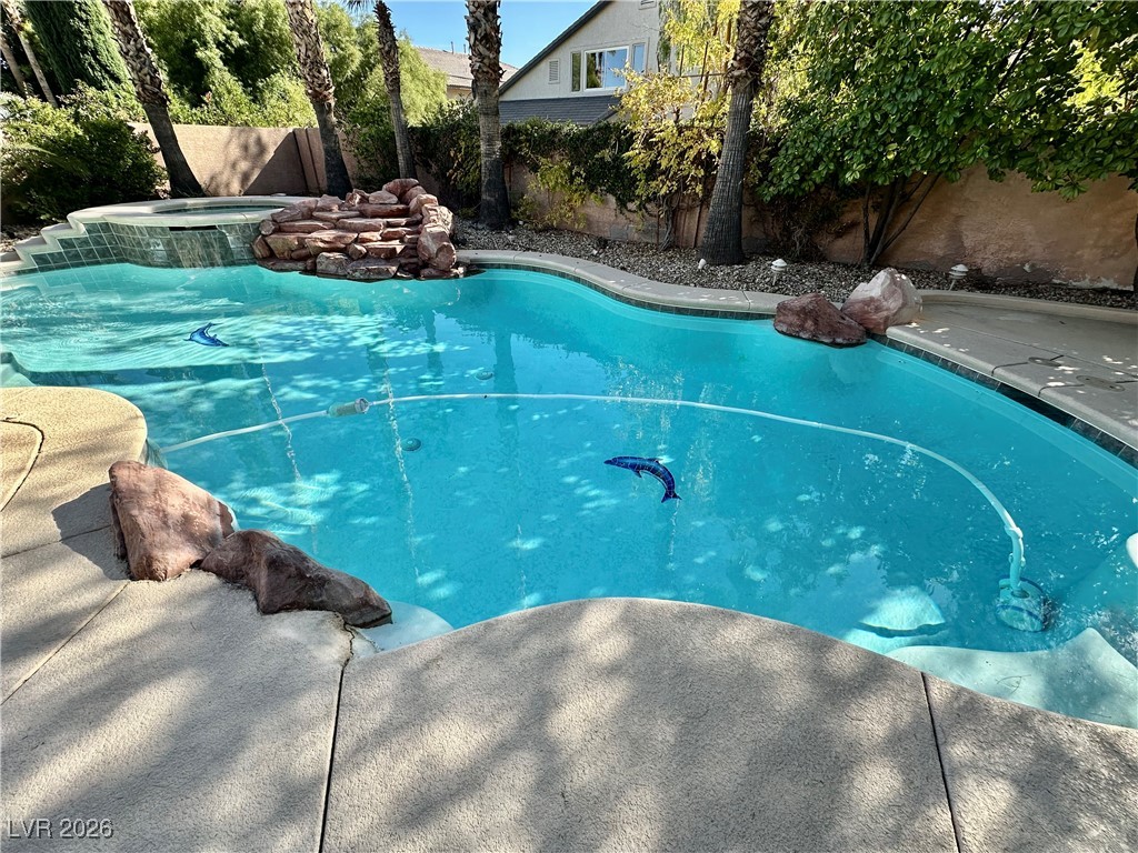 11025 Arbor Pine Avenue