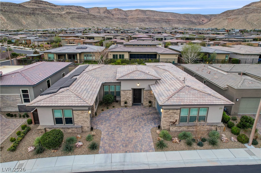 6709 Titanium Crest Street