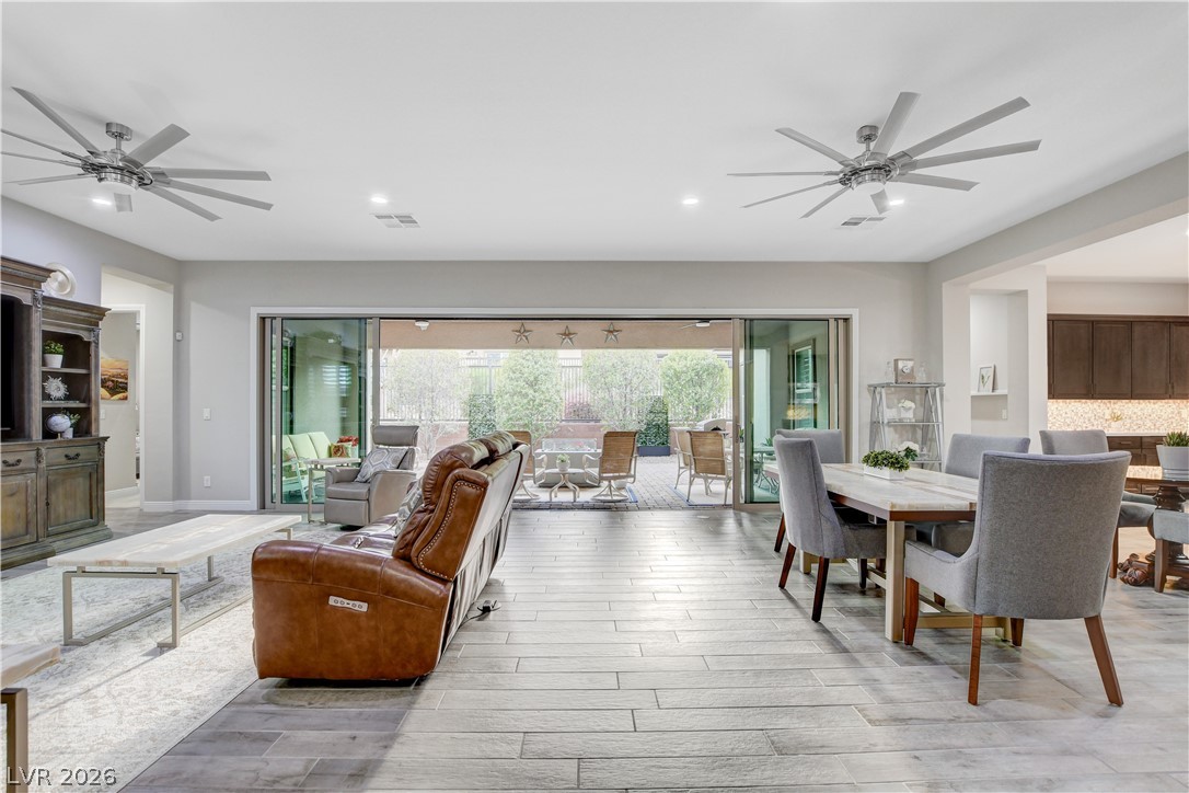 6709 Titanium Crest Street