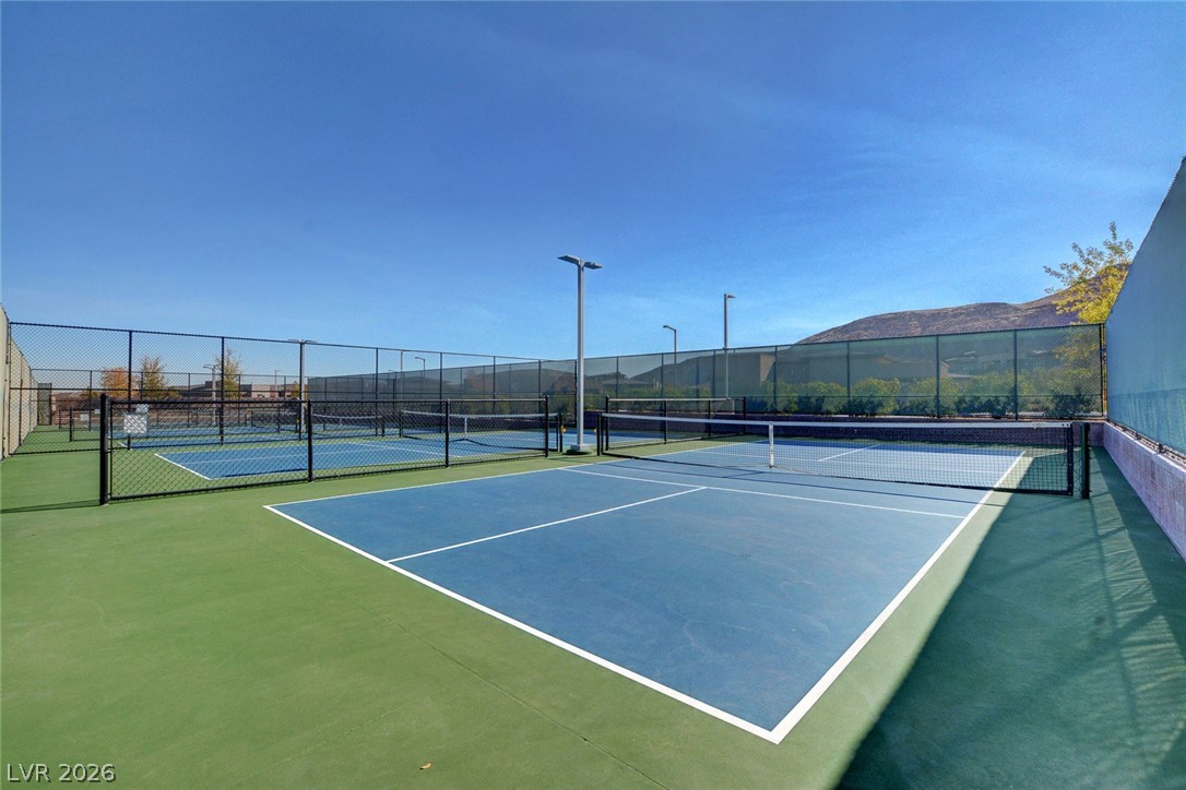 6709 Titanium Crest Street