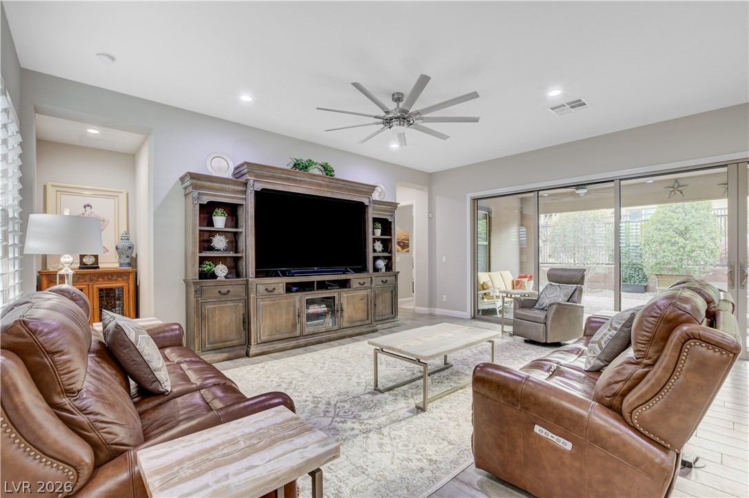 6709 Titanium Crest Street