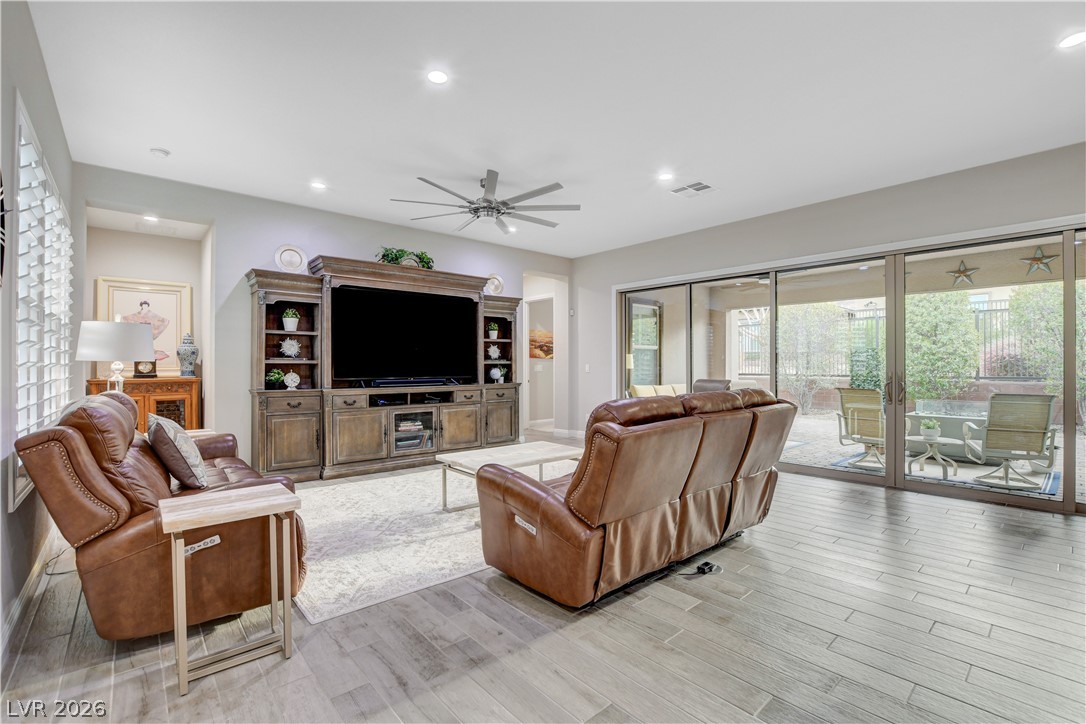 6709 Titanium Crest Street