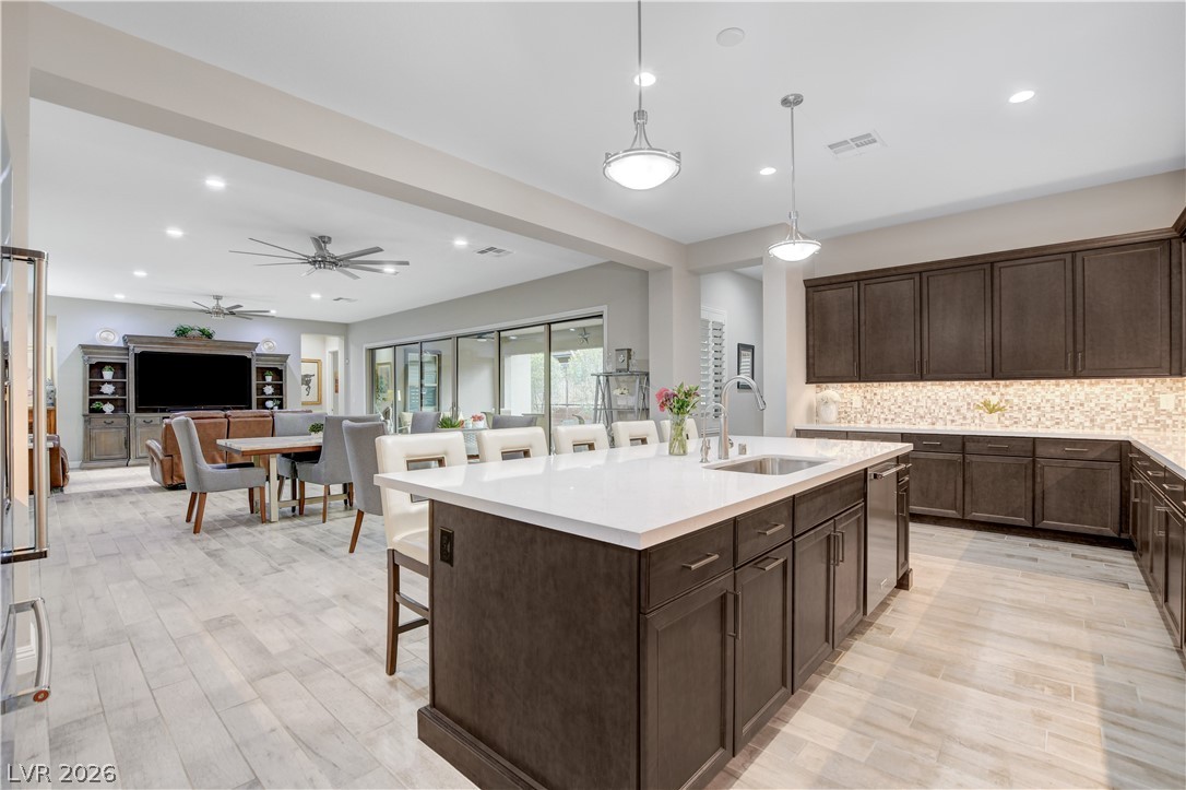 6709 Titanium Crest Street