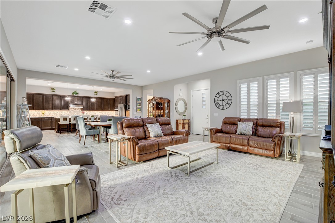 6709 Titanium Crest Street