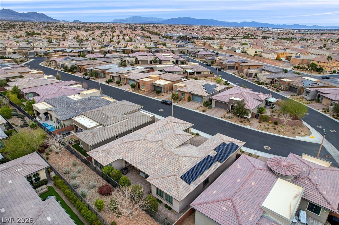 6709 Titanium Crest Street