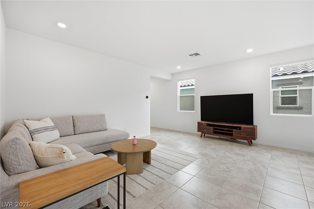 5839 Holbeche Street