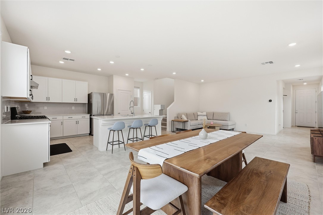 5839 Holbeche Street