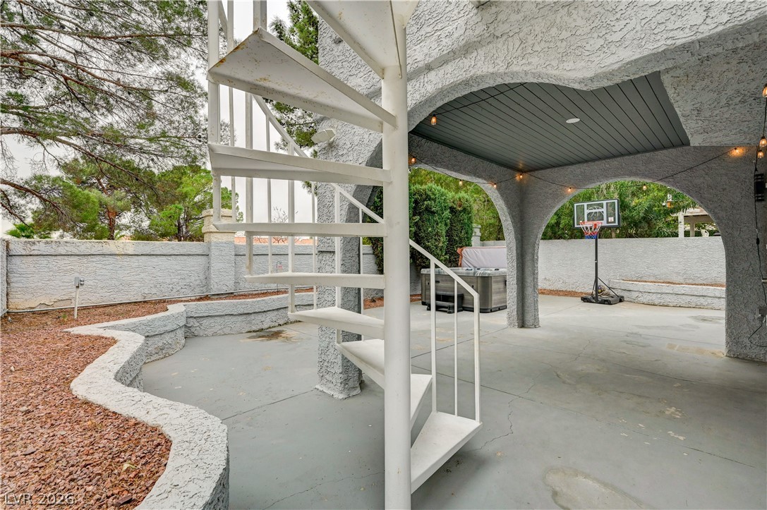 9733 Fern Canyon Avenue