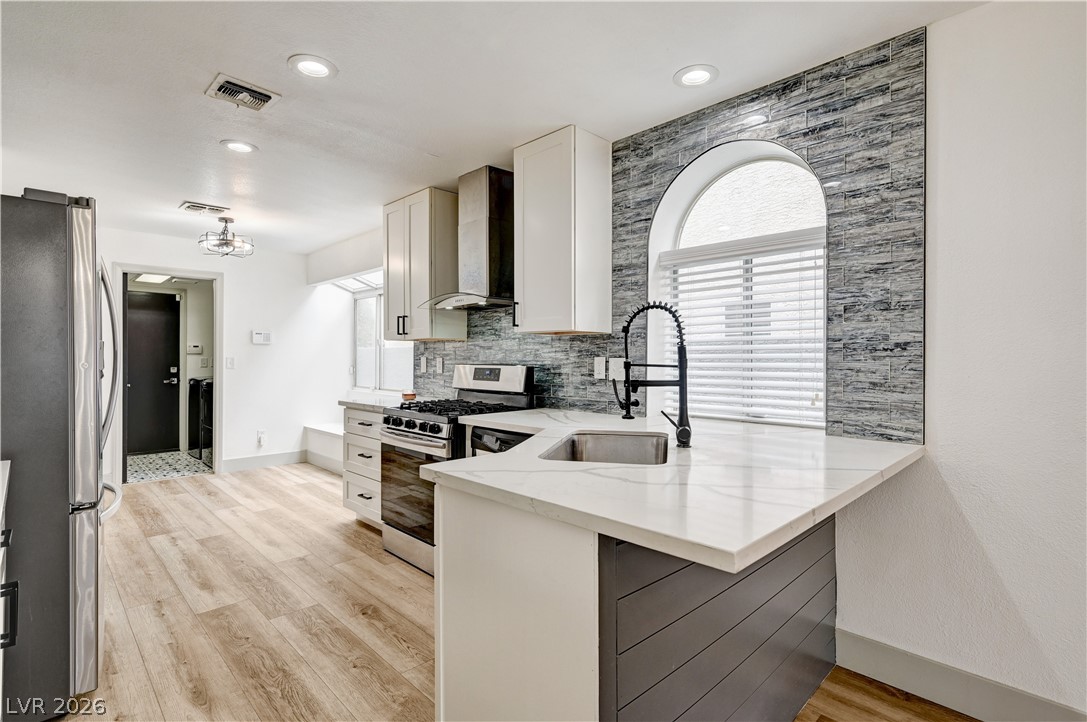 9733 Fern Canyon Avenue