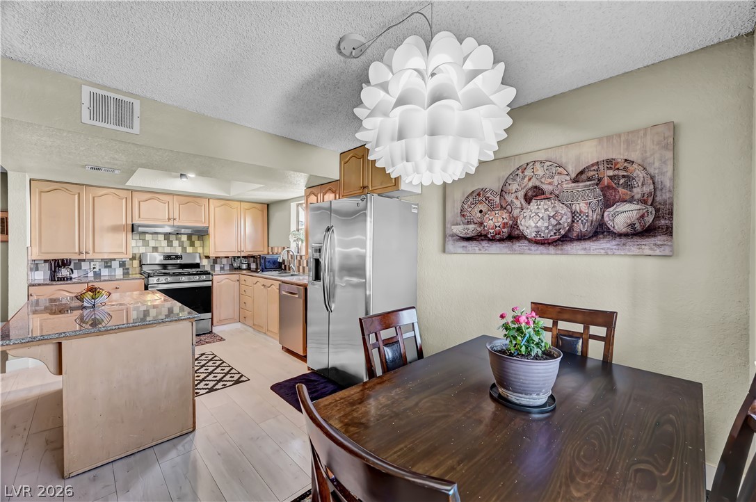 5087 Eldora Avenue 3