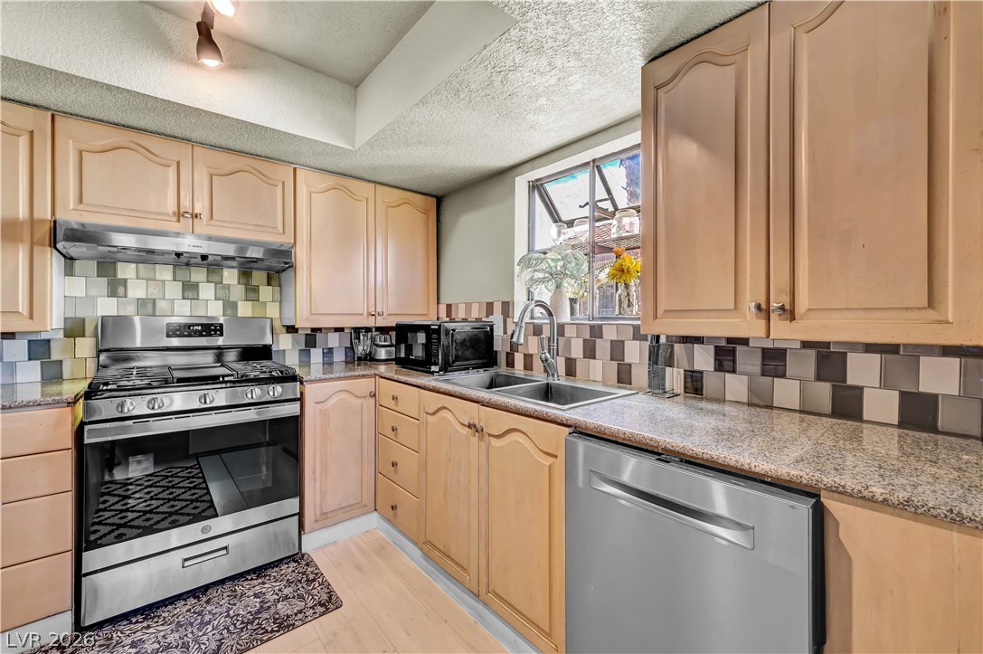 5087 Eldora Avenue 3