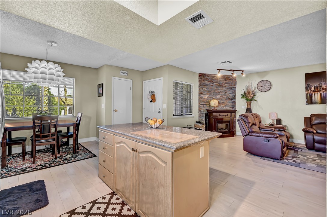 5087 Eldora Avenue 3