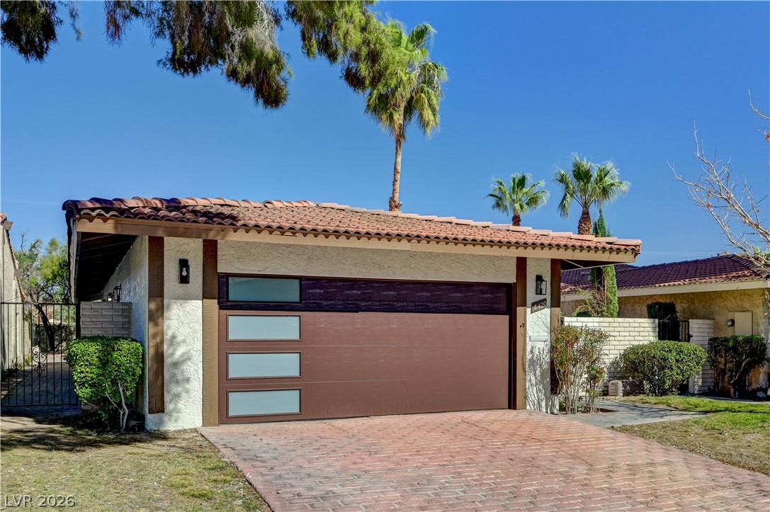 3420 Calle De Corrida