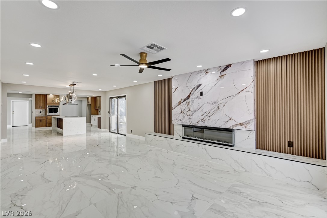 3420 Calle De Corrida