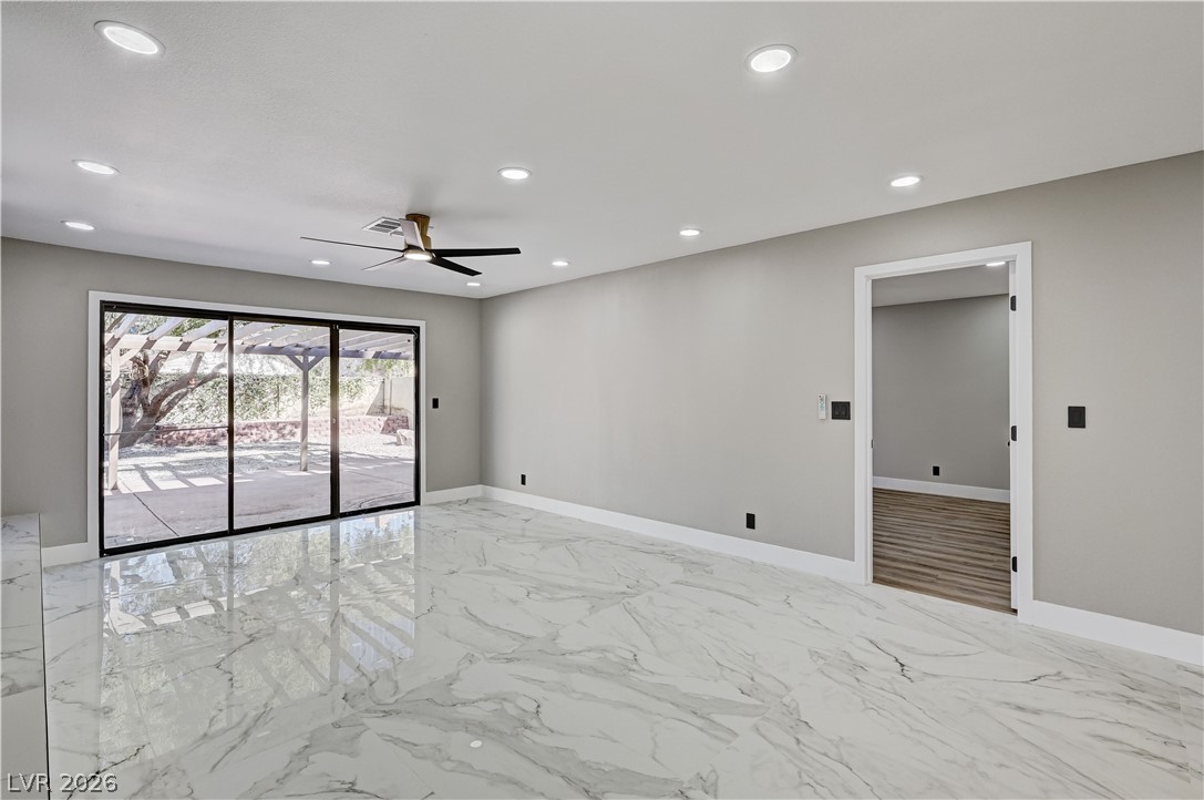 3420 Calle De Corrida