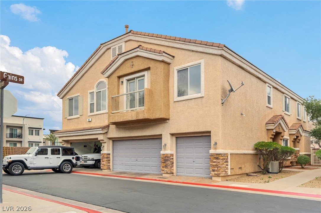 98 Dow Jones Street 1